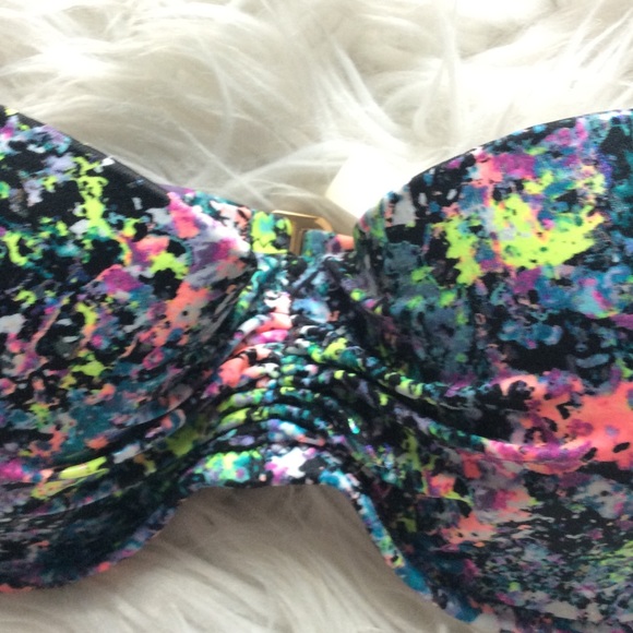 NEW⭐️ VS Splatter Paint Bandeau Bikini Top - Picture 3 of 5